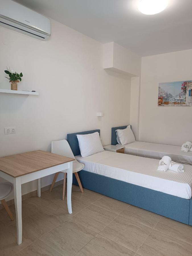 Navarino Luxe Suites With Sea View Peraía Extérieur photo