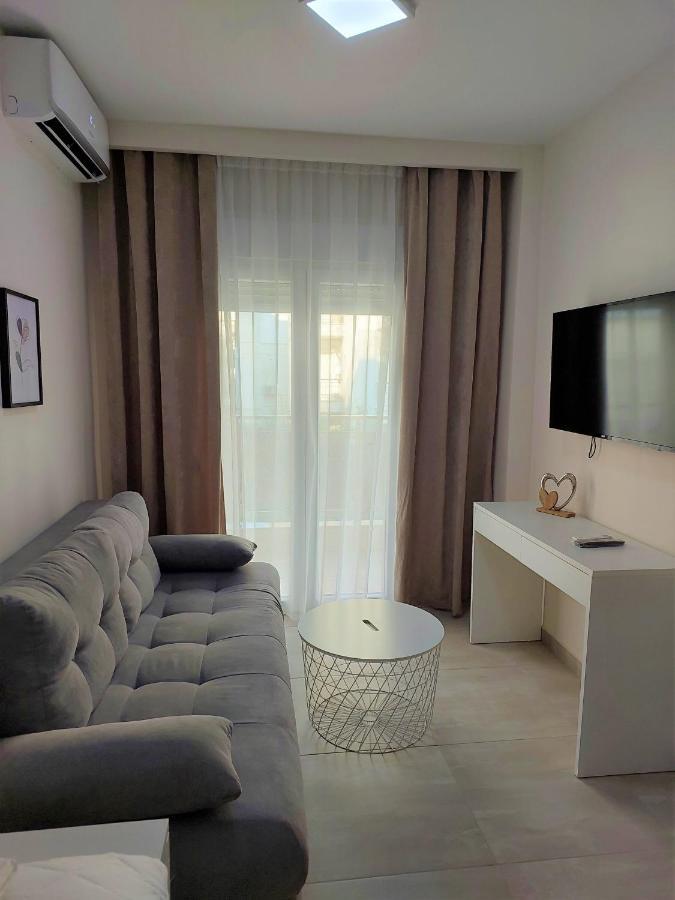 Navarino Luxe Suites With Sea View Peraía Extérieur photo